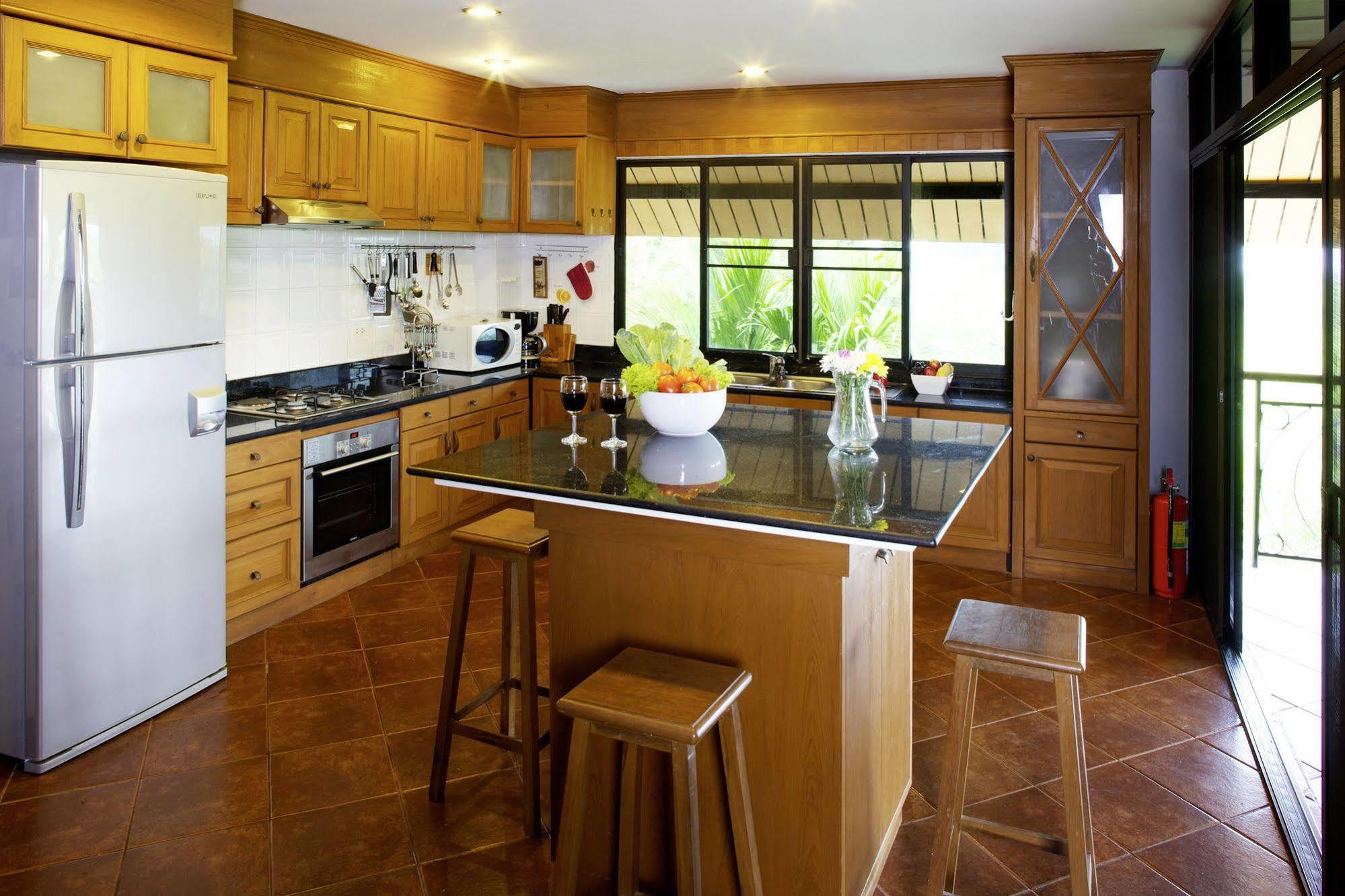 Thara Bayview Villa, Sha Certified Ao Nang Exterior photo